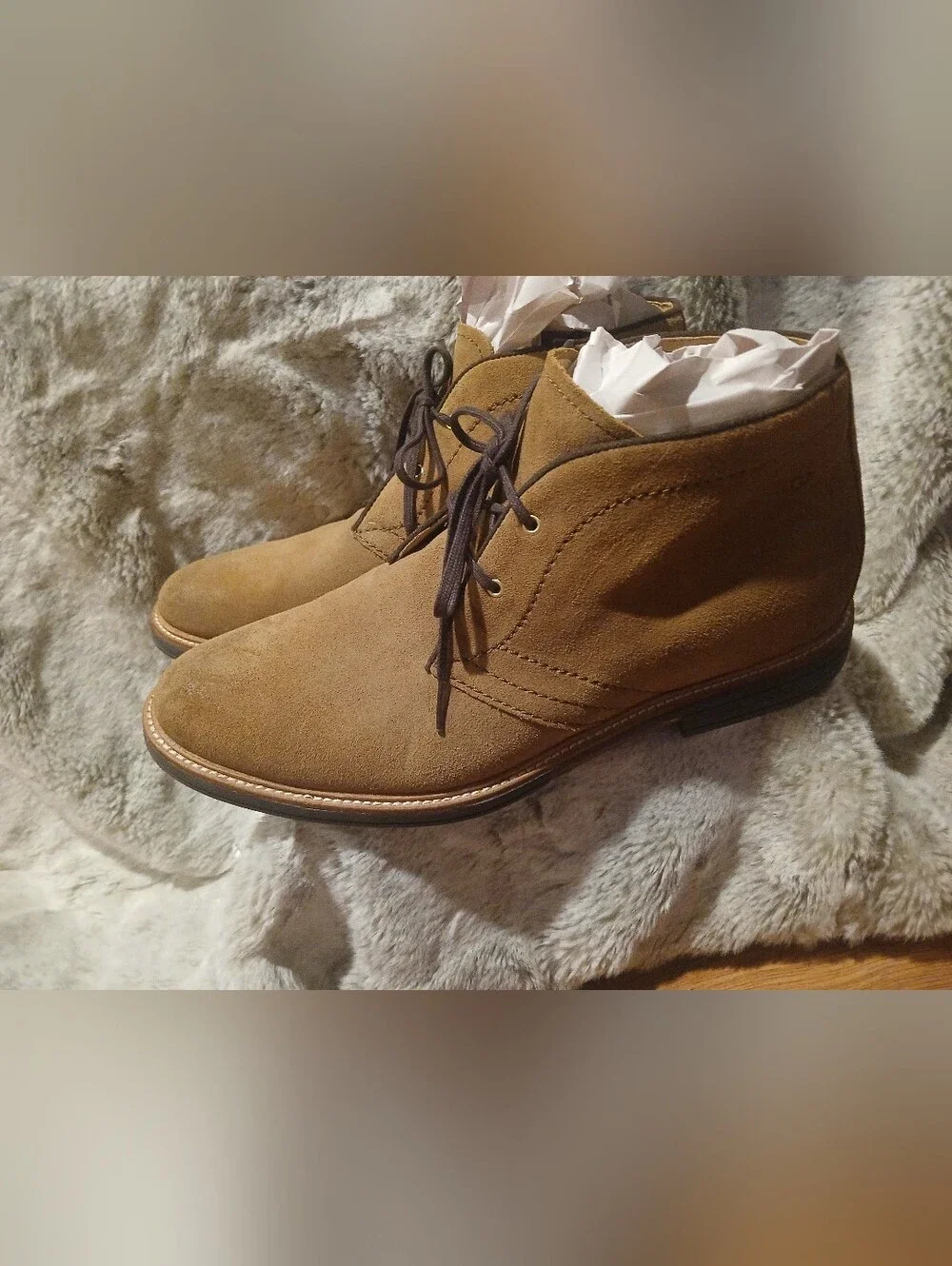 Men's Suede Chukka Boots in Tan - Classic Lace-Up Style